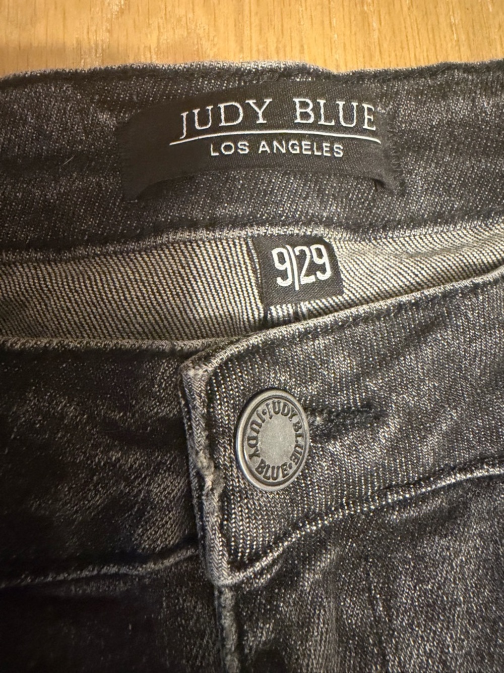 Judy Blue Wide Leg Crop Jeans Size 9/29 Black Wash Raw Hem Boutique Denim - Picture 7 of 7